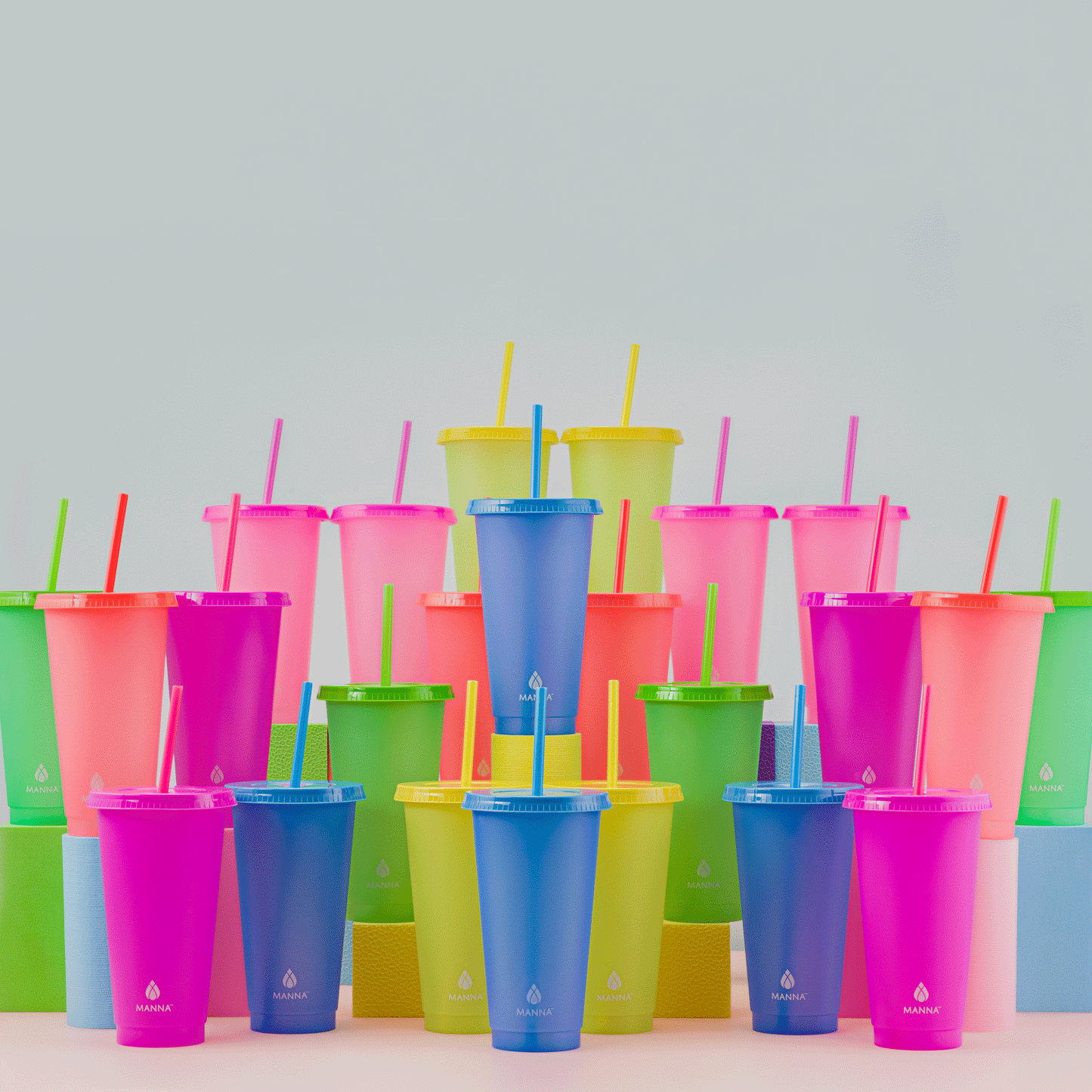 24-piece-original-color-changing-cup-set-d7 A0029811.gif